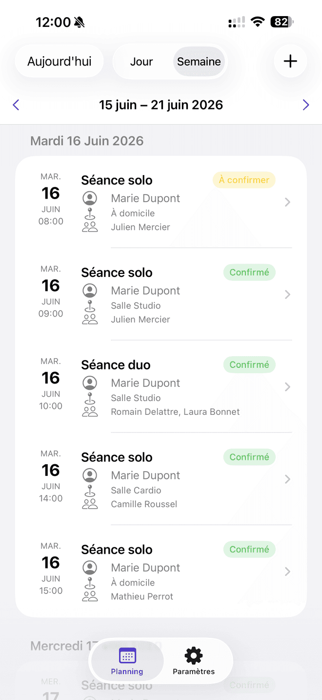 Le planning de la semaine dans l'app iOS MyManager.studio : séances solo et duo, en salle et à domicile, avec statut confirmé ou à confirmer